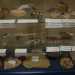 I resti archeologici rinvenuti durante la costruzione della scuola sono esposti all'interno dell'istituto